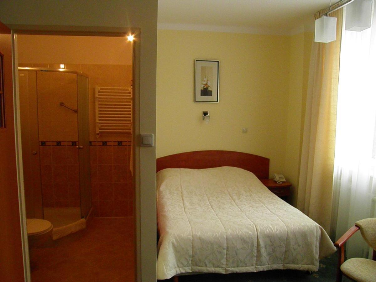 Hotel Gromada Arka Lux 코잘린 객실 사진