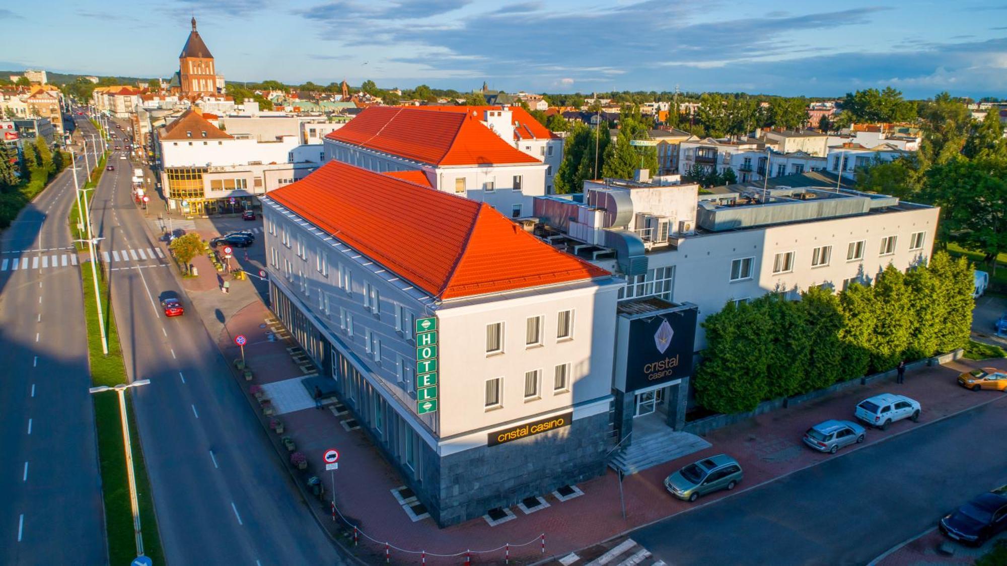 Hotel Gromada Arka Lux 코잘린 외부 사진