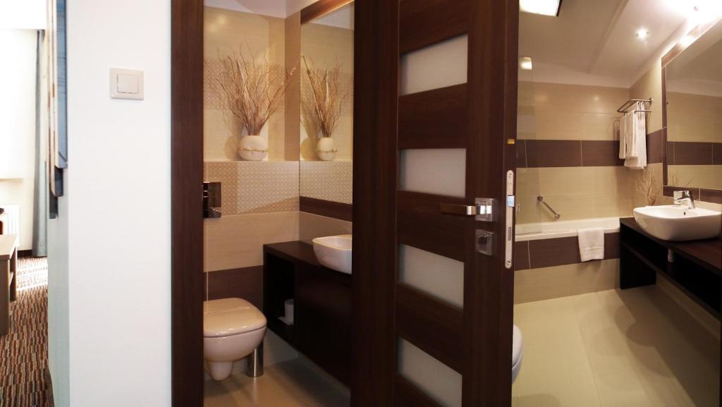 Hotel Gromada Arka Lux 코잘린 객실 사진