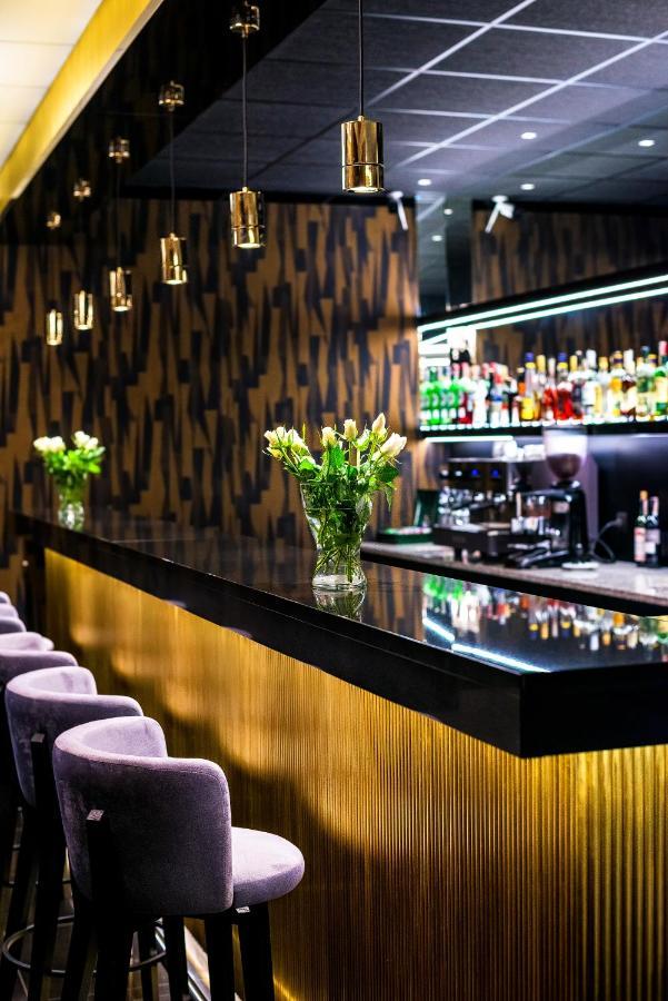 Hotel Gromada Arka Lux 코잘린 외부 사진