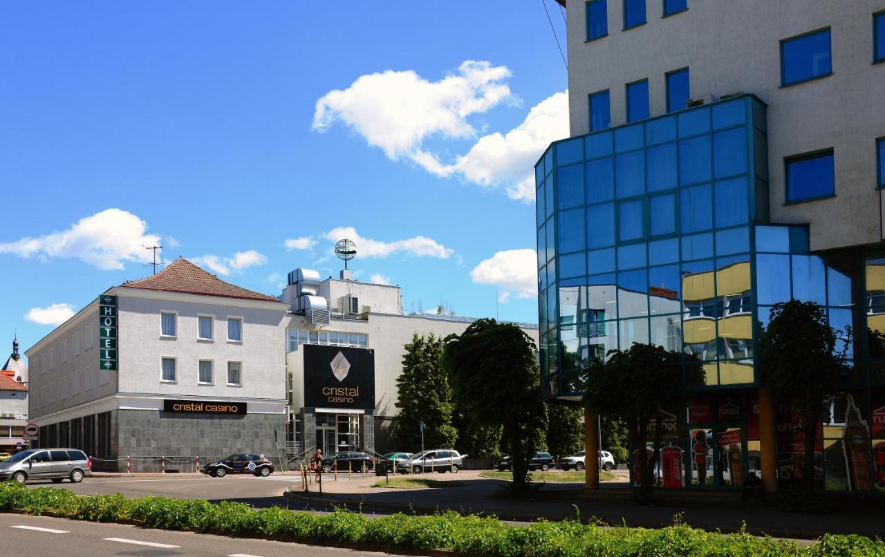 Hotel Gromada Arka Lux 코잘린 외부 사진